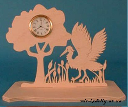 Мини-часы с птицей из фанеры