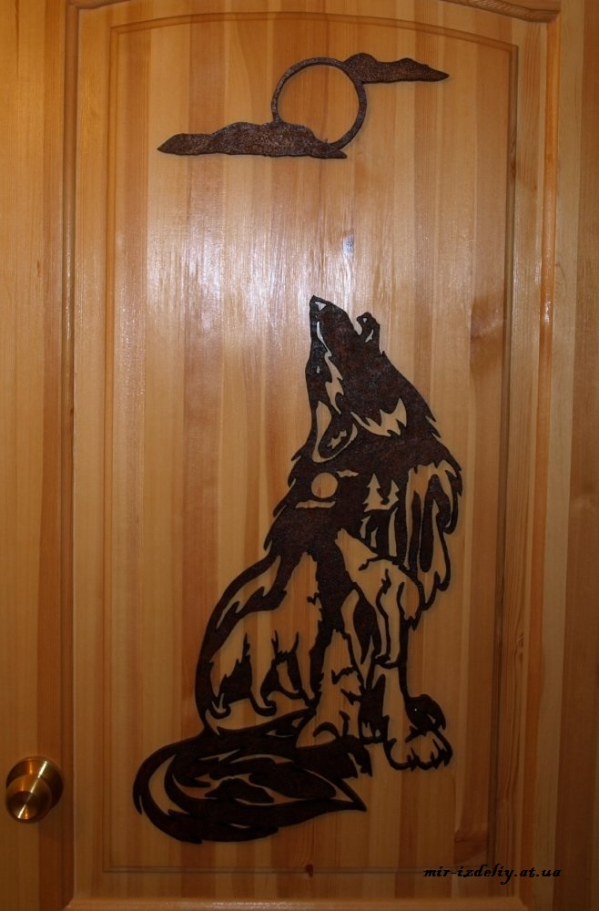 Эмблема волка из фанеры